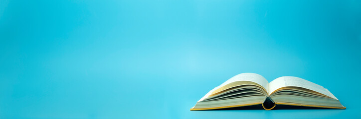 算汽车的油耗是拿油钱除以公里数还是拿公里数除以油钱？