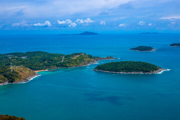 算汽车的油耗是拿油钱除以公里数还是拿公里数除以油钱？