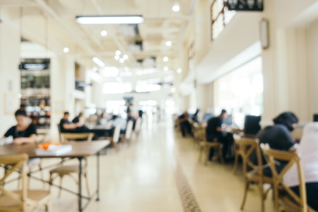 郑语童人物介绍